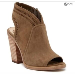 Brown Peep Toe Block Heel Sandals